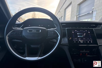 2023 Jeep Grand Cherokee L Laredo 4x4