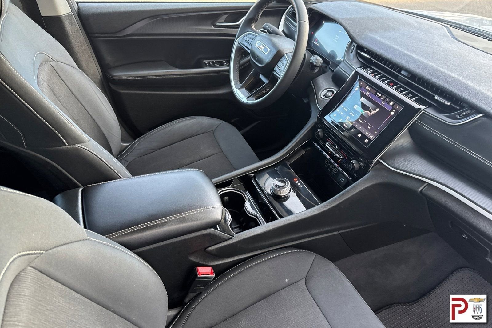 2023 Jeep Grand Cherokee L Laredo 4x4