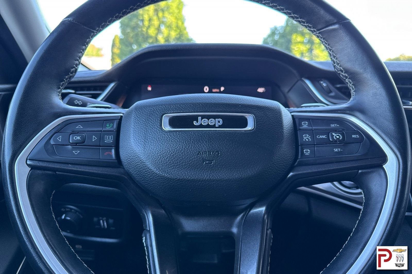2022 Jeep Grand Cherokee L Laredo