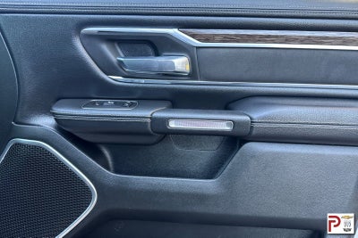 2019 RAM 1500 Laramie Crew Cab 4x4 5'7" Box