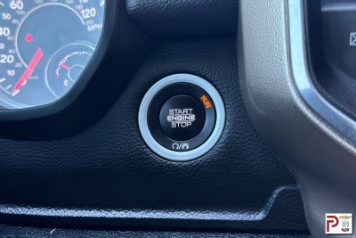 2019 RAM 1500 Laramie Crew Cab 4x4 5'7" Box