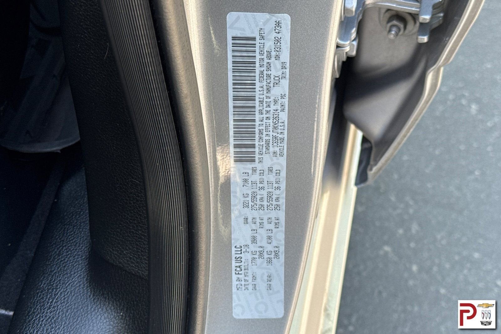 2019 RAM 1500 Laramie Crew Cab 4x4 5'7" Box