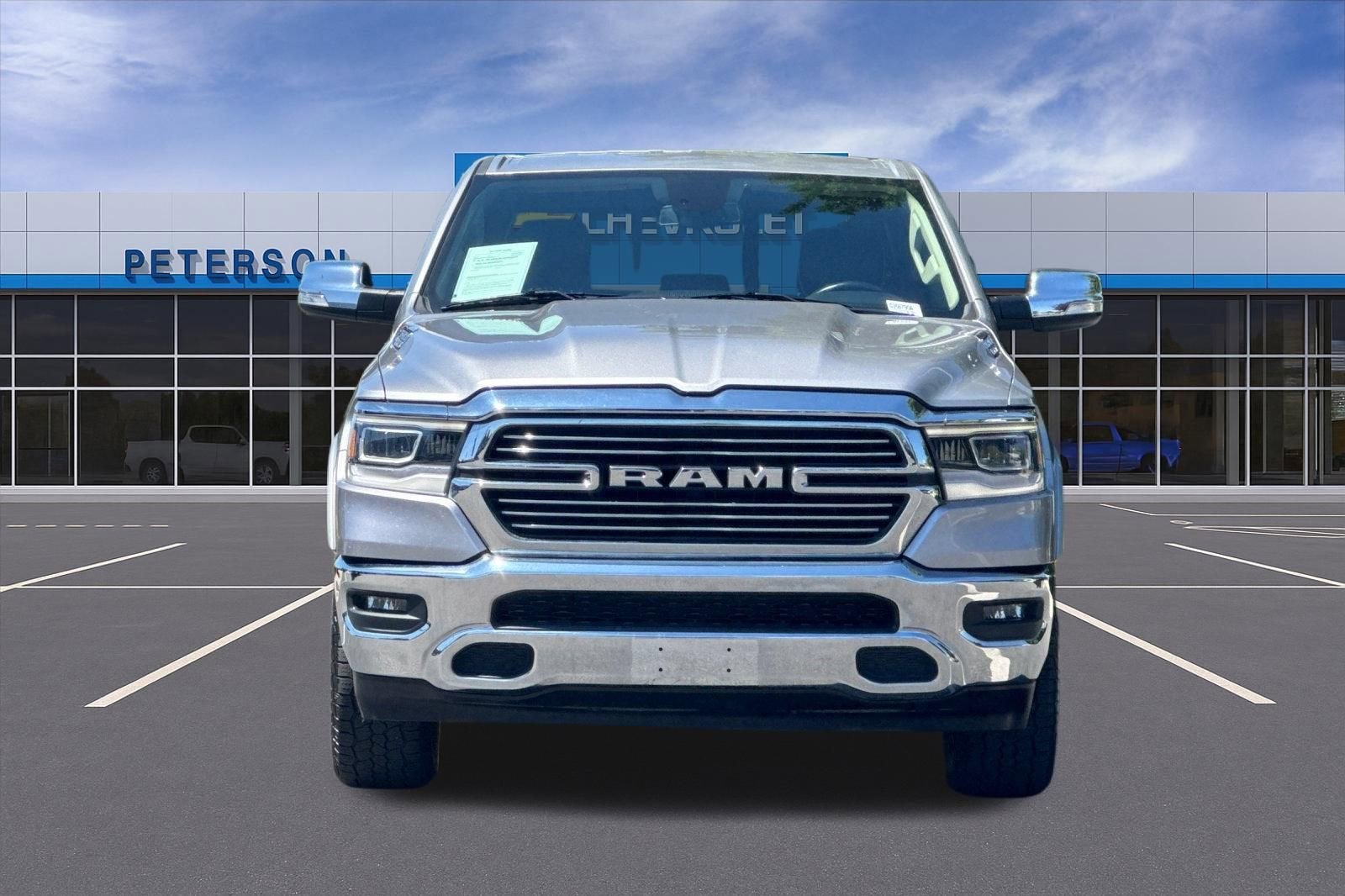 2019 RAM 1500 Laramie Crew Cab 4x4 5'7" Box