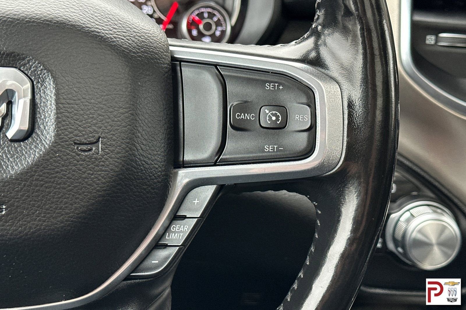 2021 RAM 1500 Laramie Crew Cab 4x4 5'7" Box