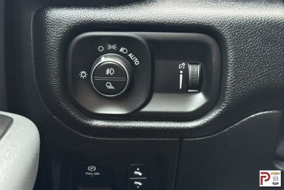 2022 RAM 1500 Big Horn Crew Cab 4x4 6'4" Box