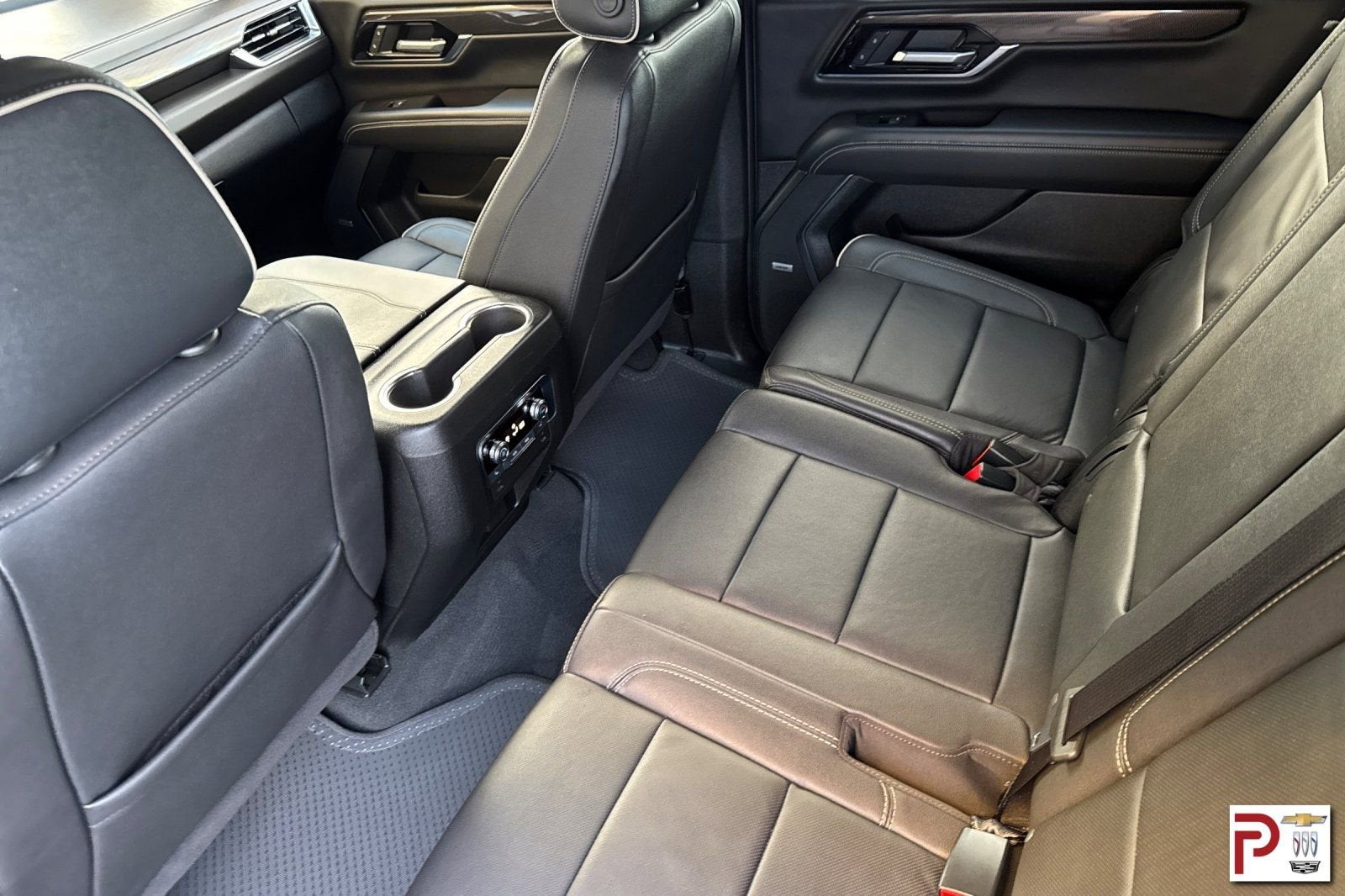 2025 GMC Yukon Elevation