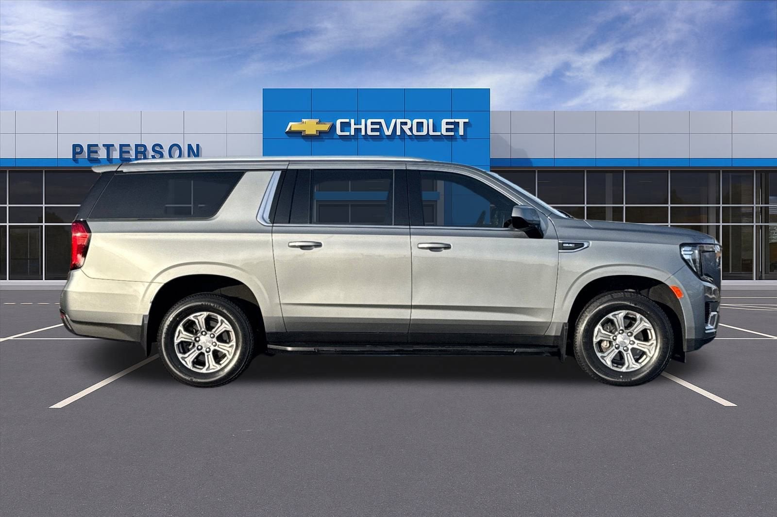 2023 GMC Yukon XL SLE