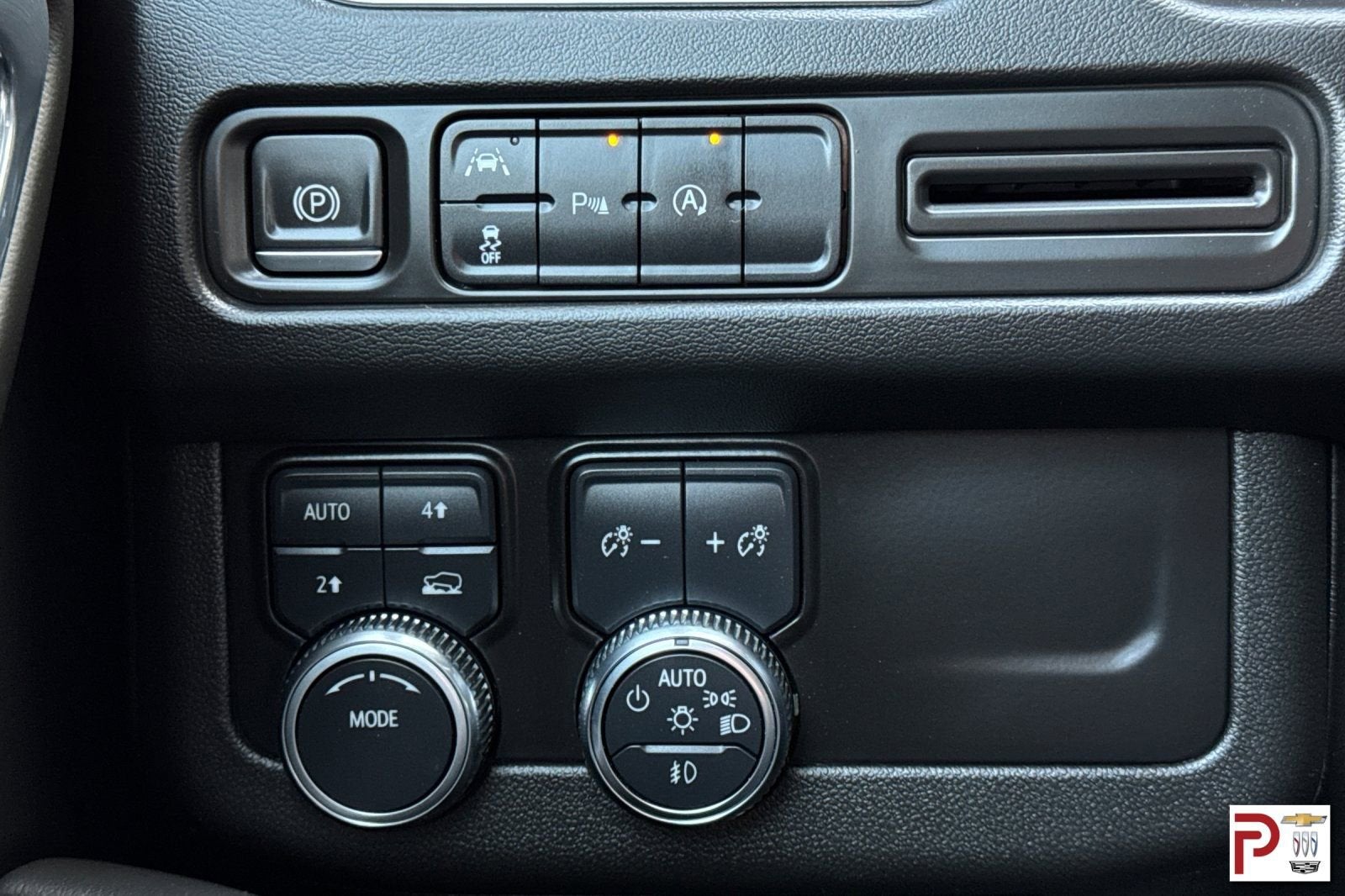 2023 GMC Yukon XL SLE