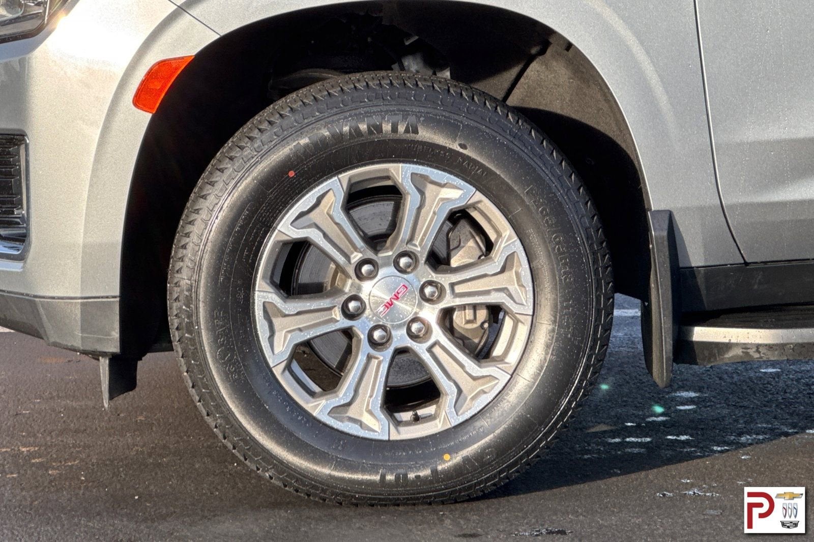 2023 GMC Yukon XL SLE