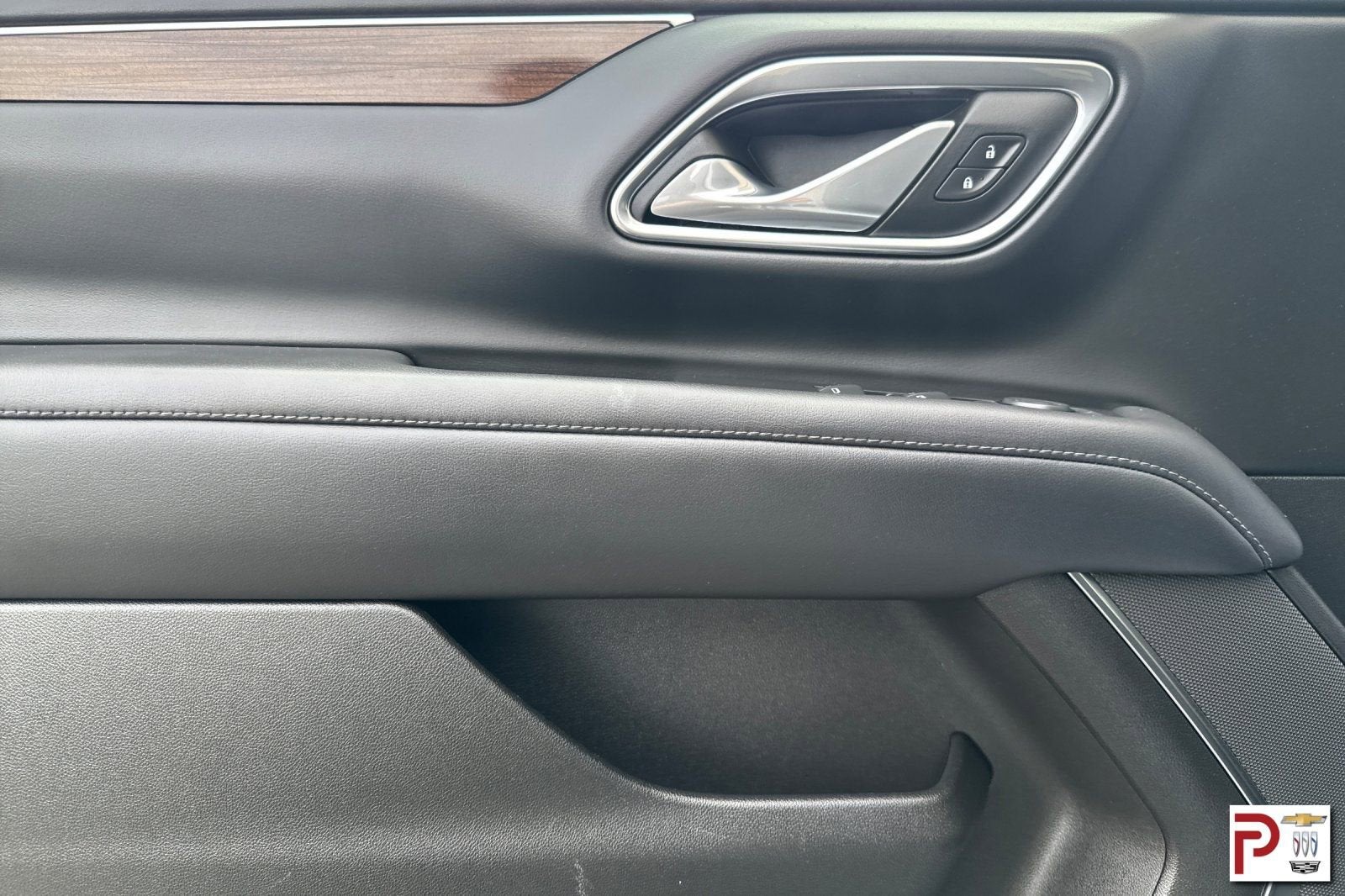 2024 GMC Yukon XL SLE