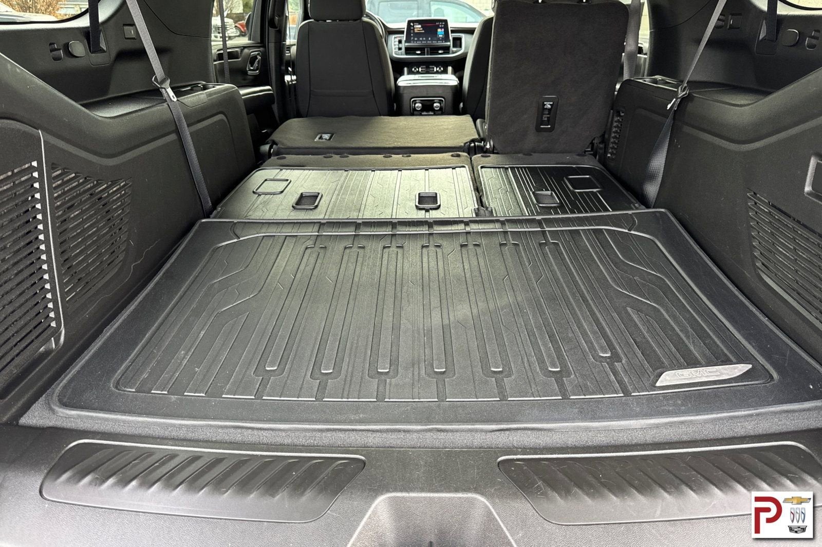 2024 GMC Yukon XL SLE