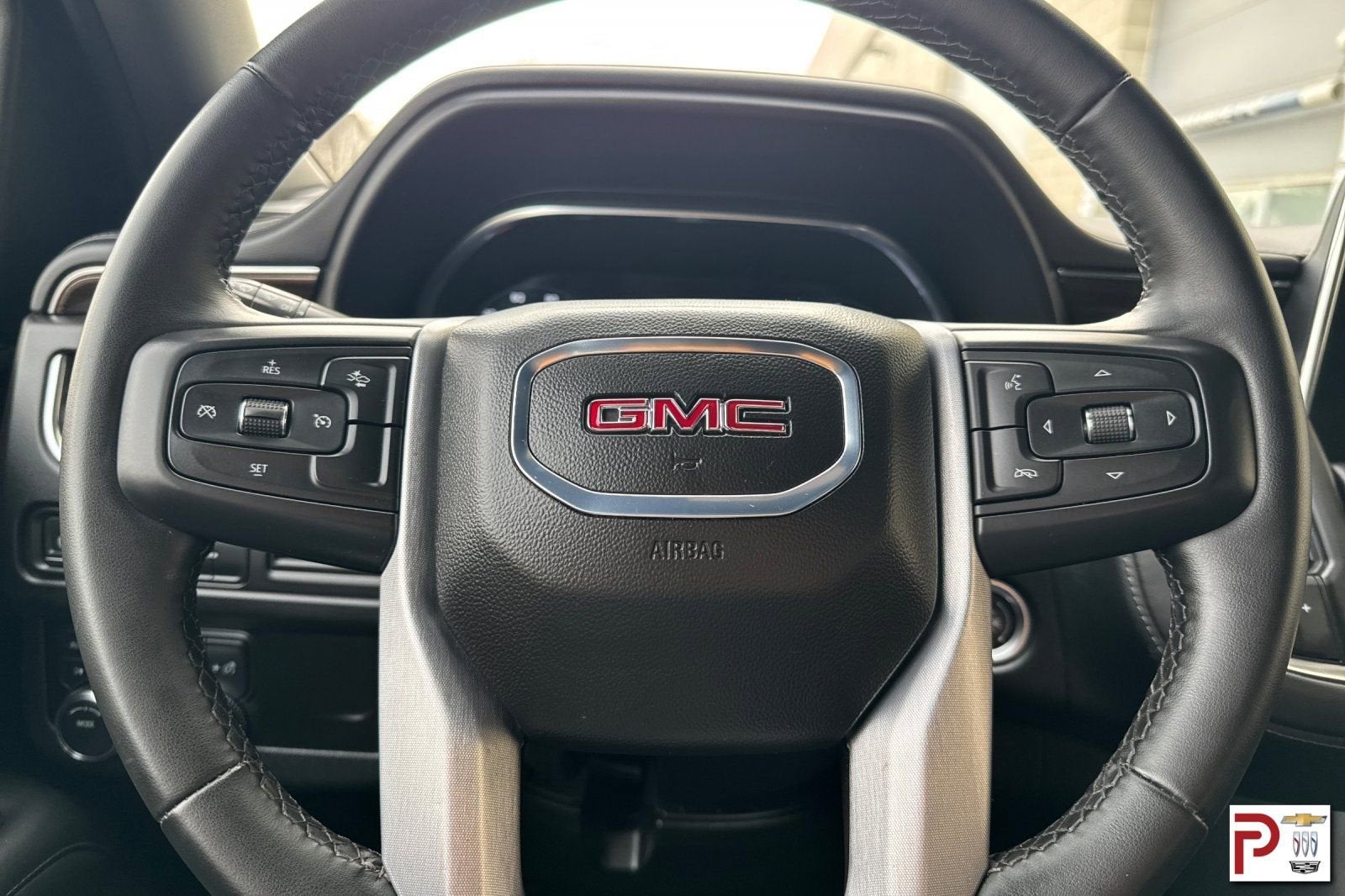 2024 GMC Yukon XL SLE