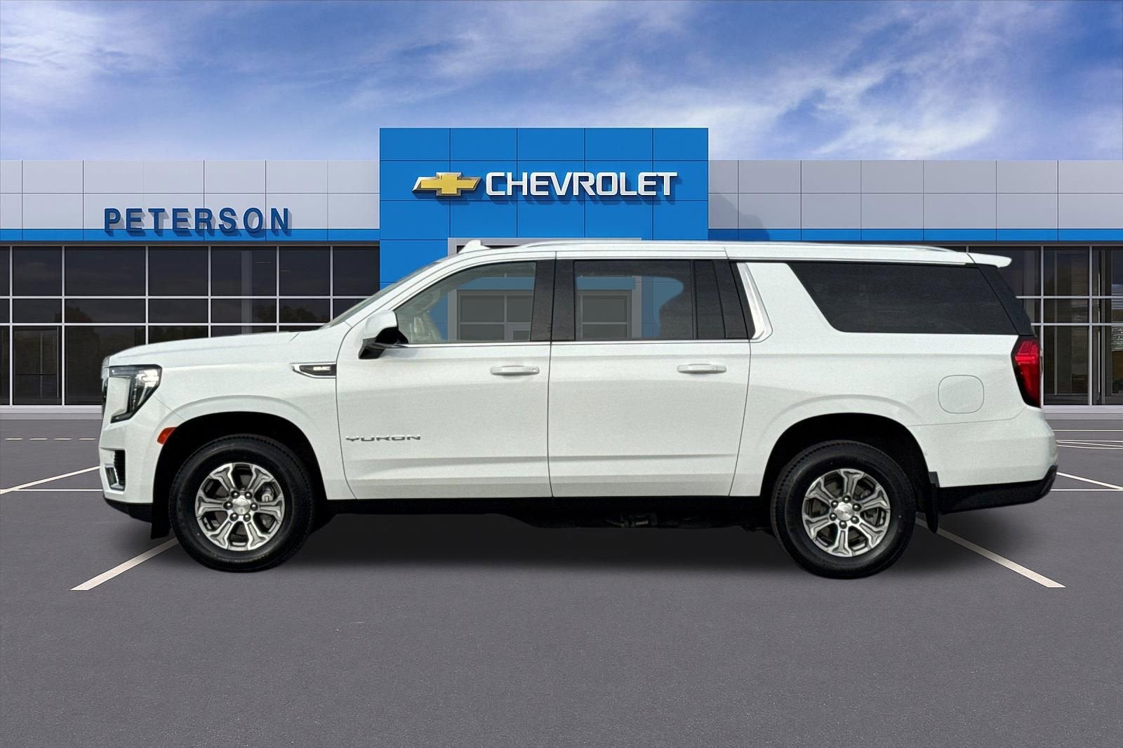 2024 GMC Yukon XL SLE