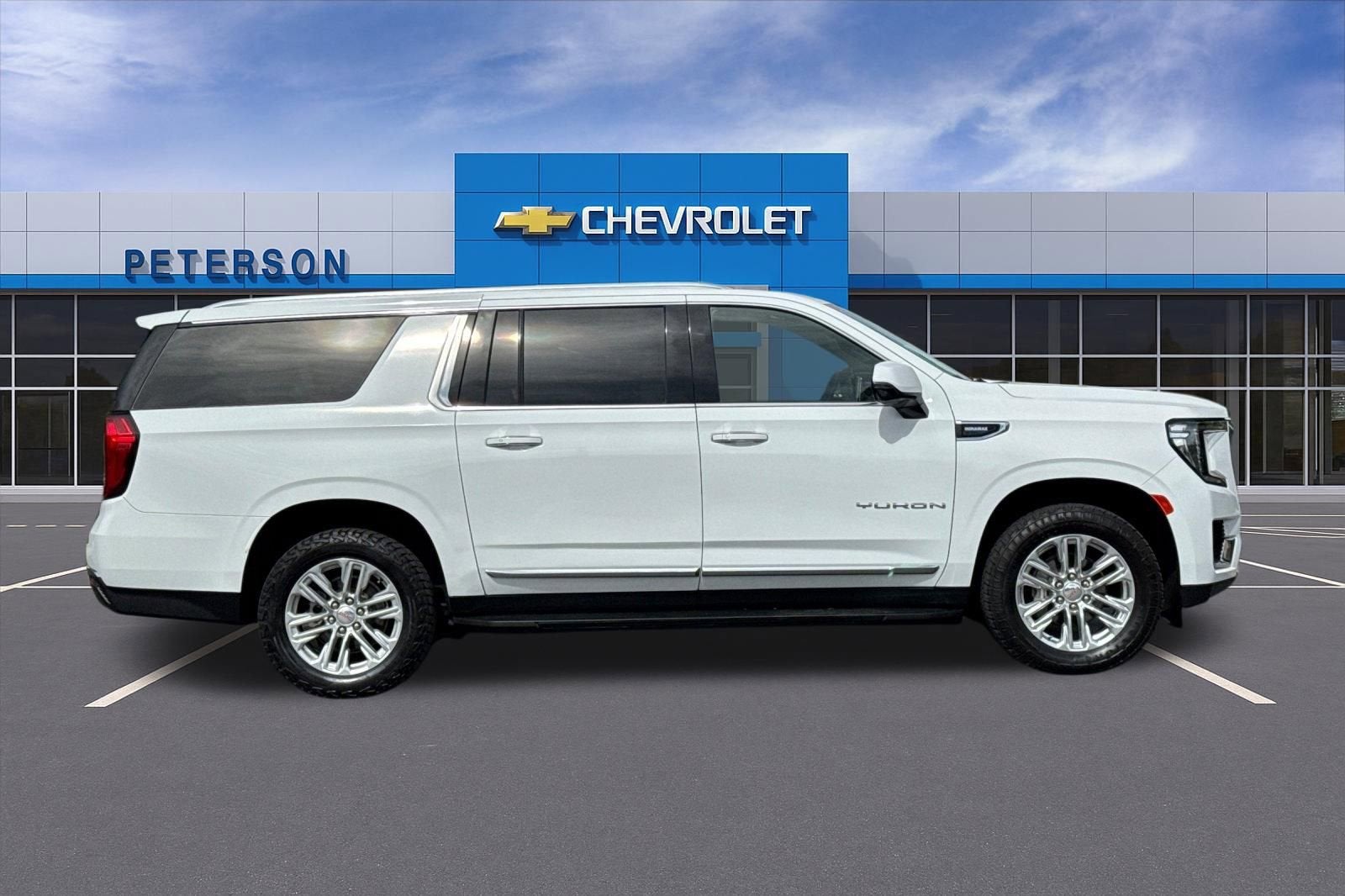 2024 GMC Yukon XL SLT