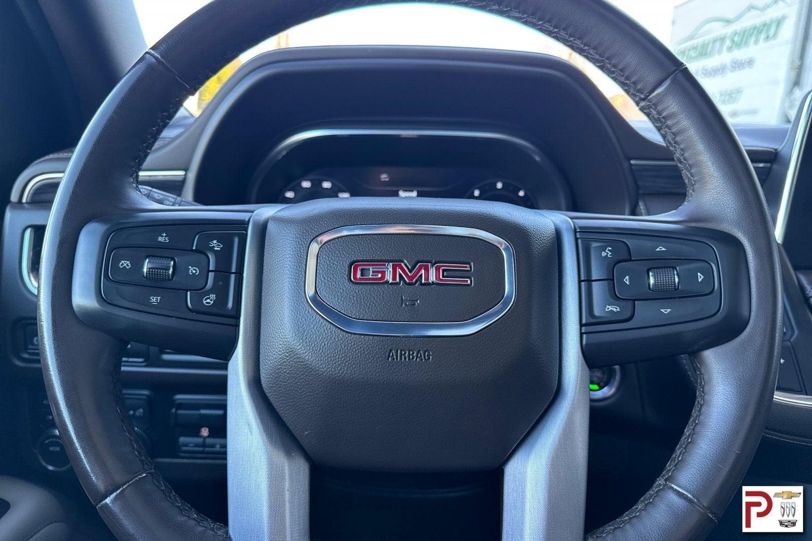 2023 GMC Yukon XL SLT
