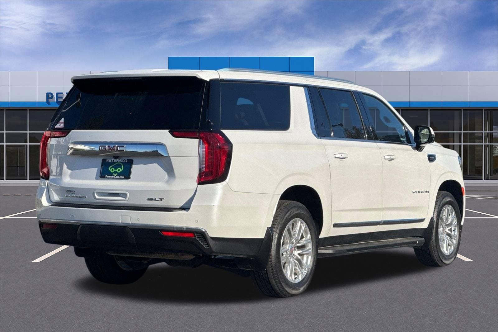 2023 GMC Yukon XL SLT