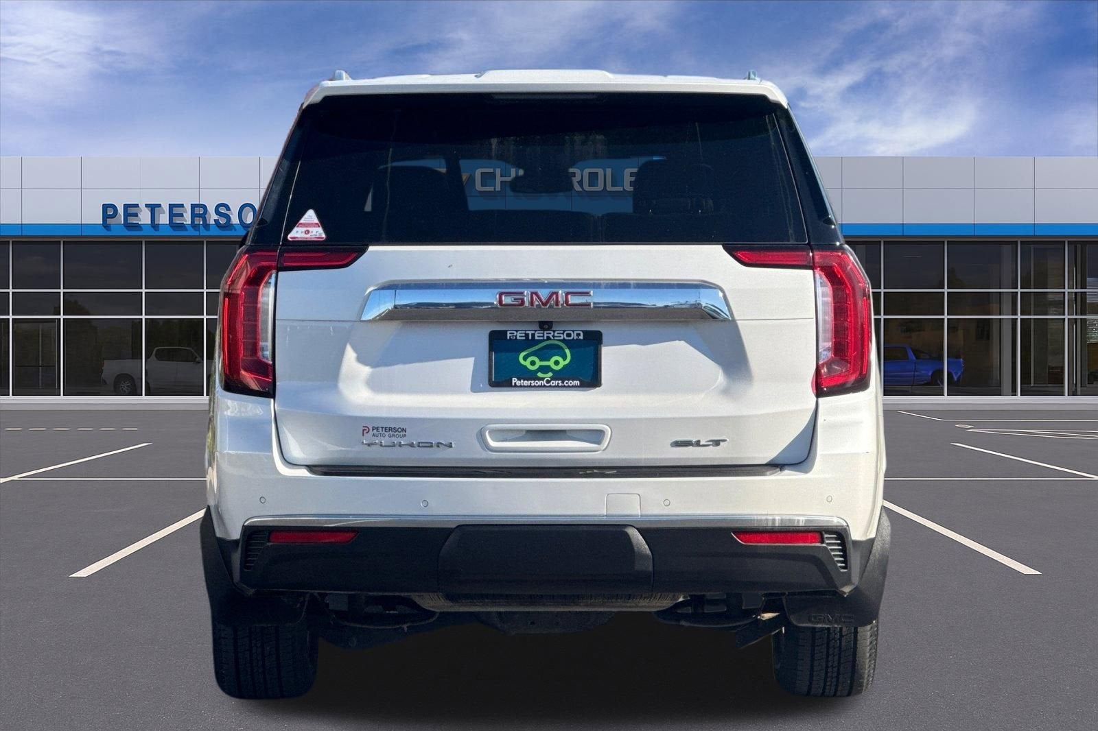 2023 GMC Yukon XL SLT