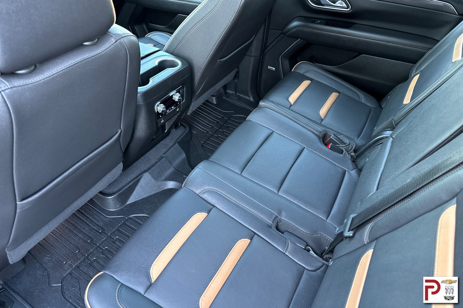 2023 GMC Yukon XL AT4