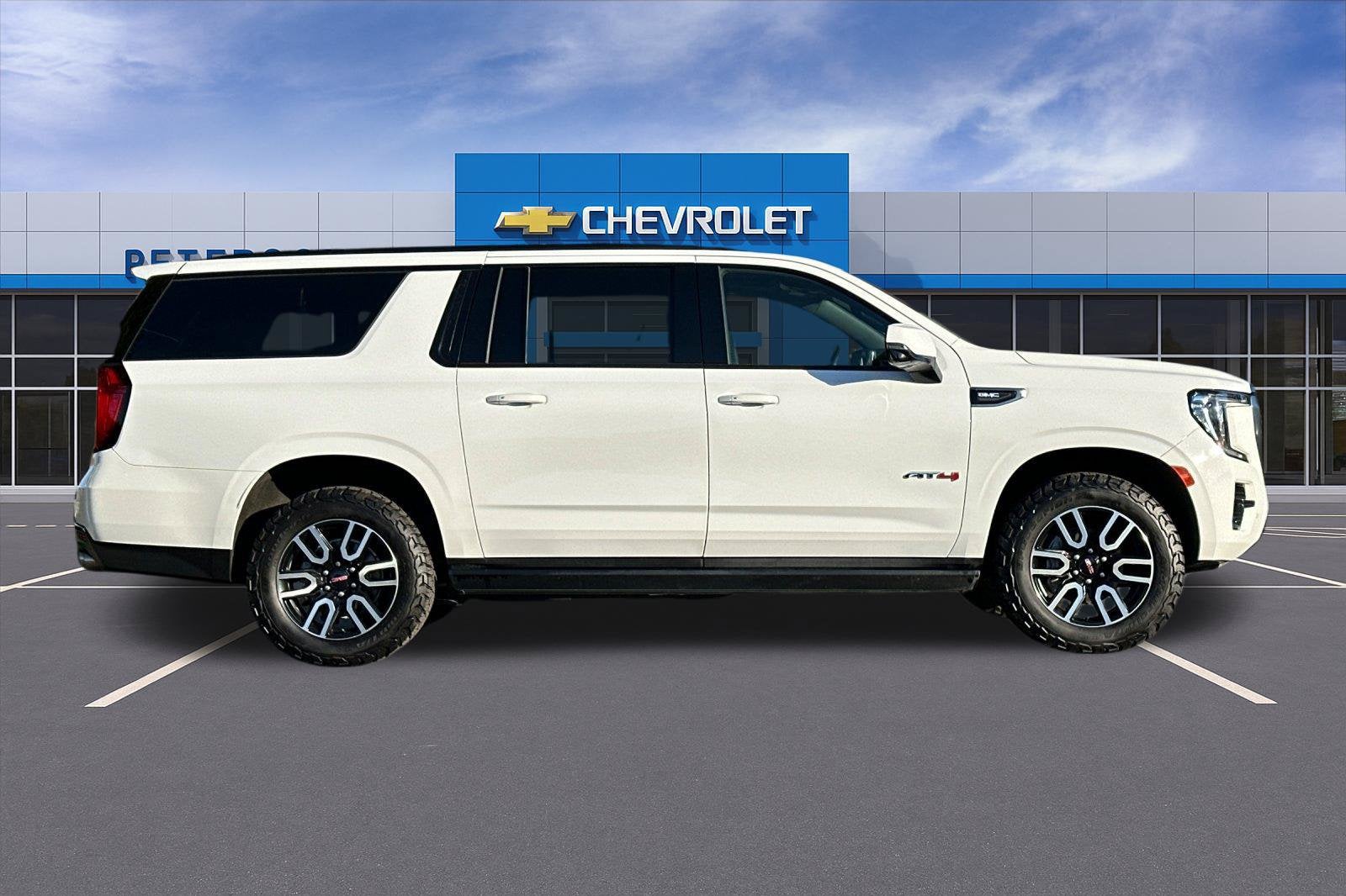 2023 GMC Yukon XL AT4