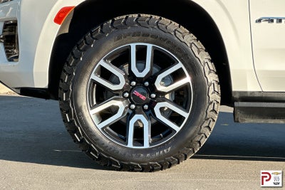 2023 GMC Yukon XL AT4