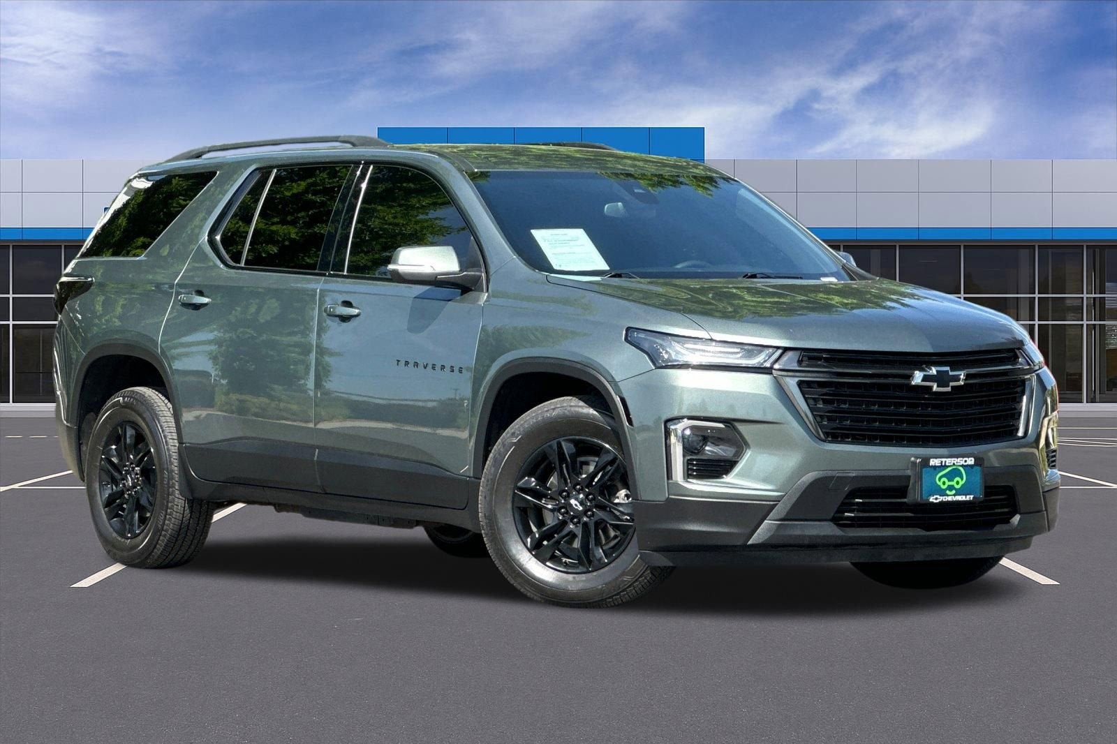 2023 Chevrolet Traverse LT Cloth
