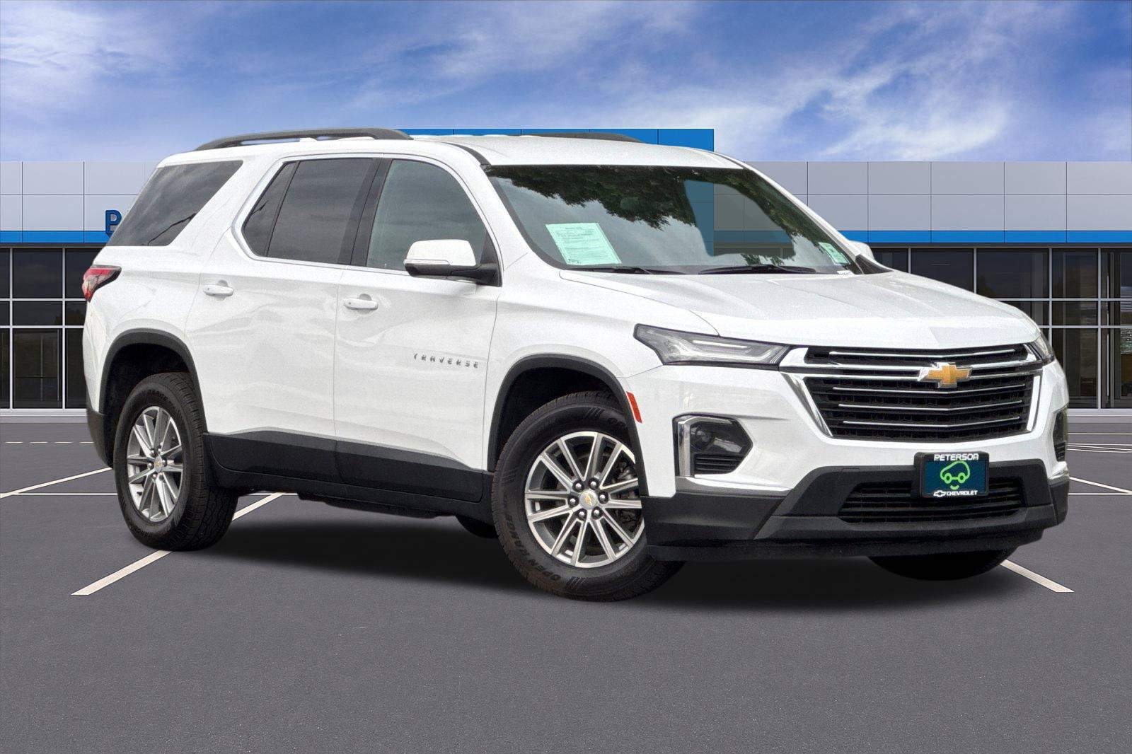2023 Chevrolet Traverse LT Cloth
