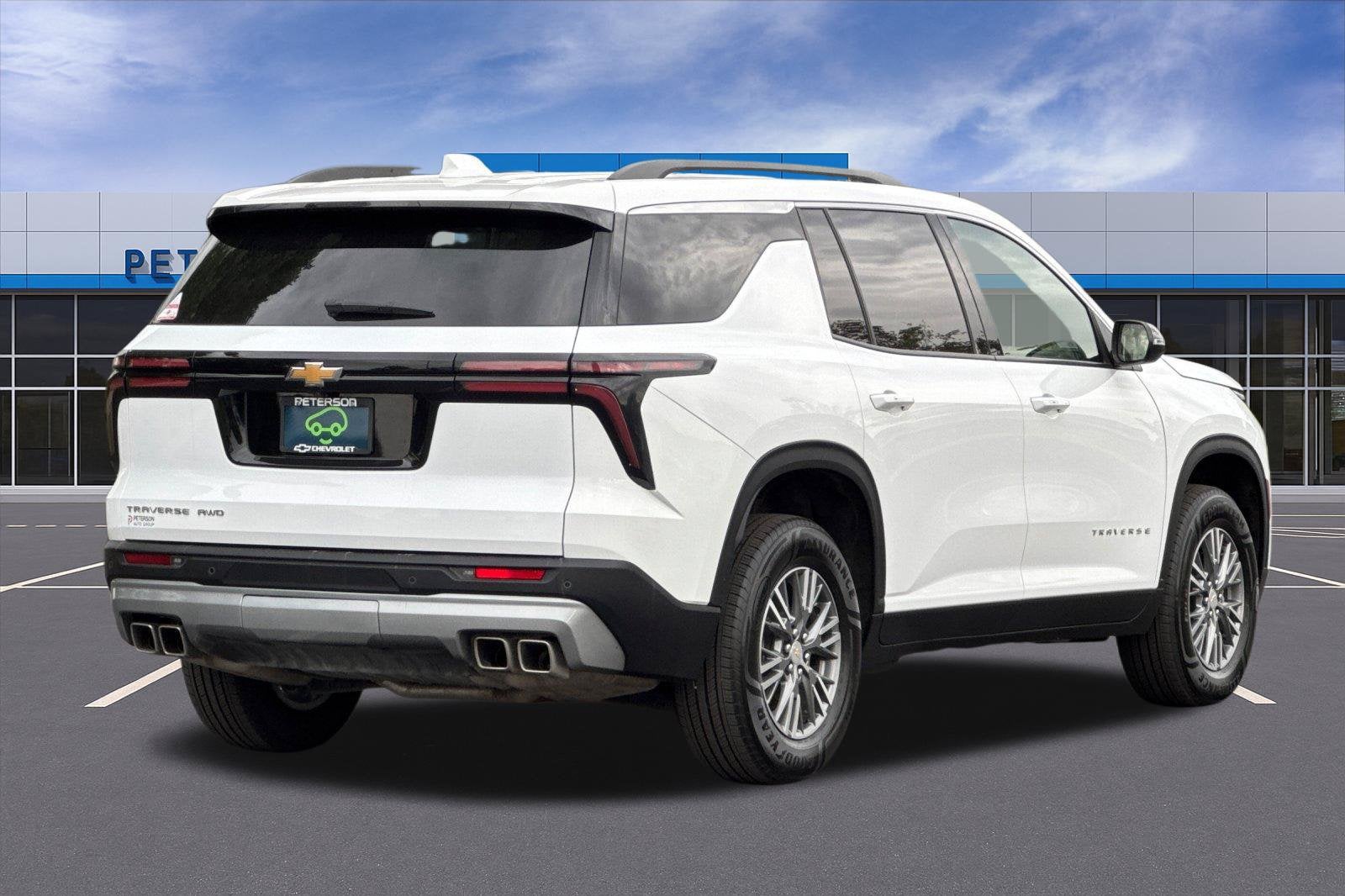 2025 Chevrolet Traverse LT