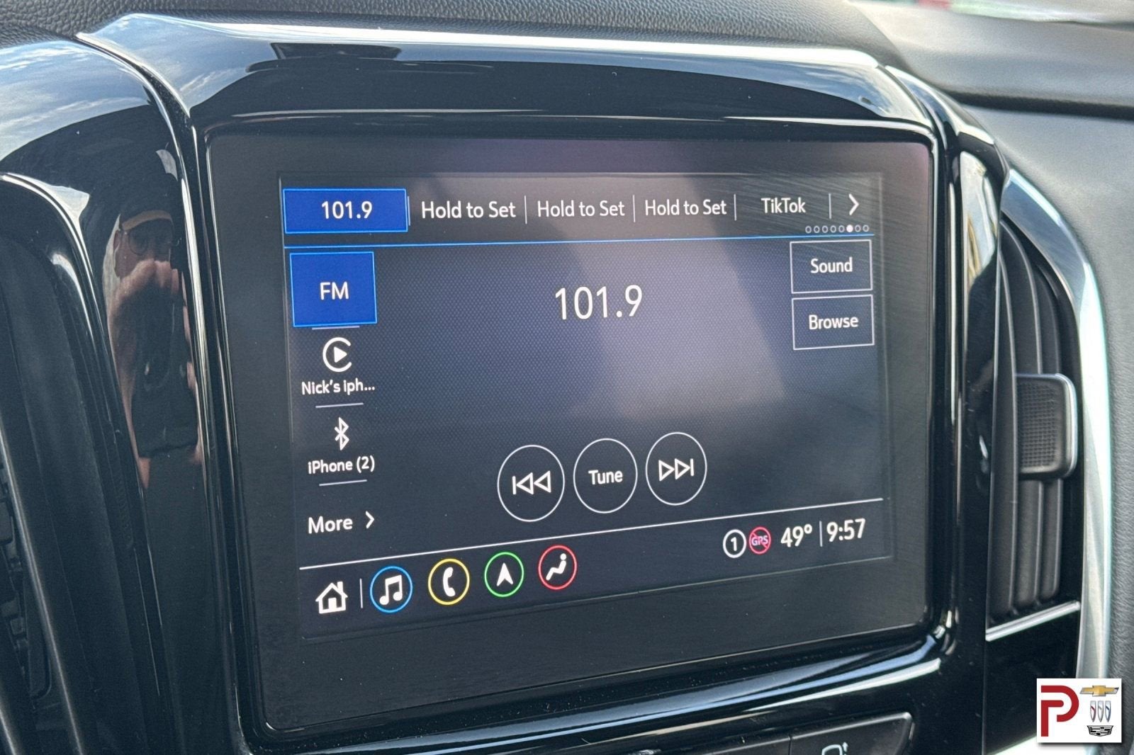 2023 Chevrolet Traverse Premier