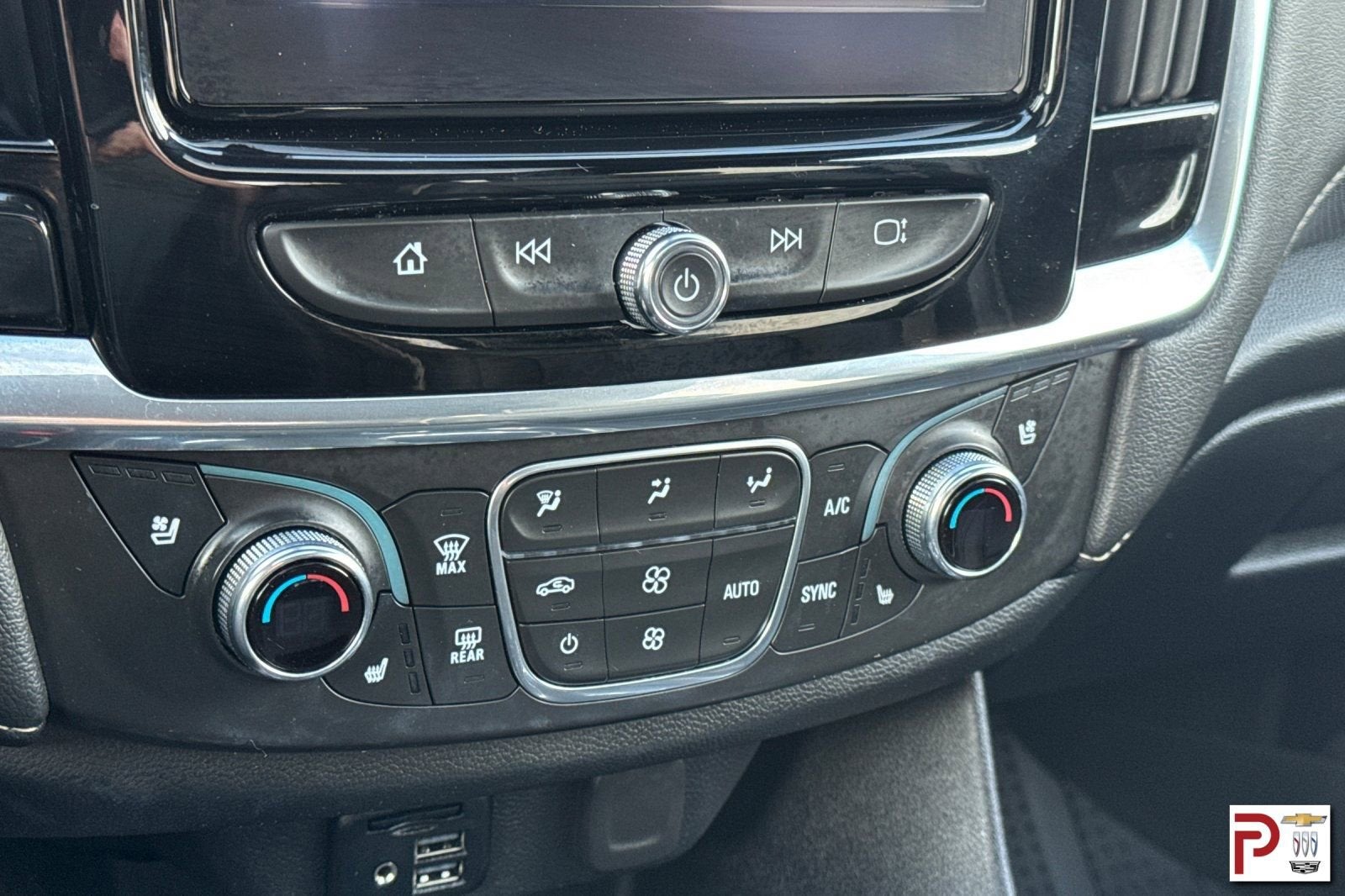 2023 Chevrolet Traverse Premier