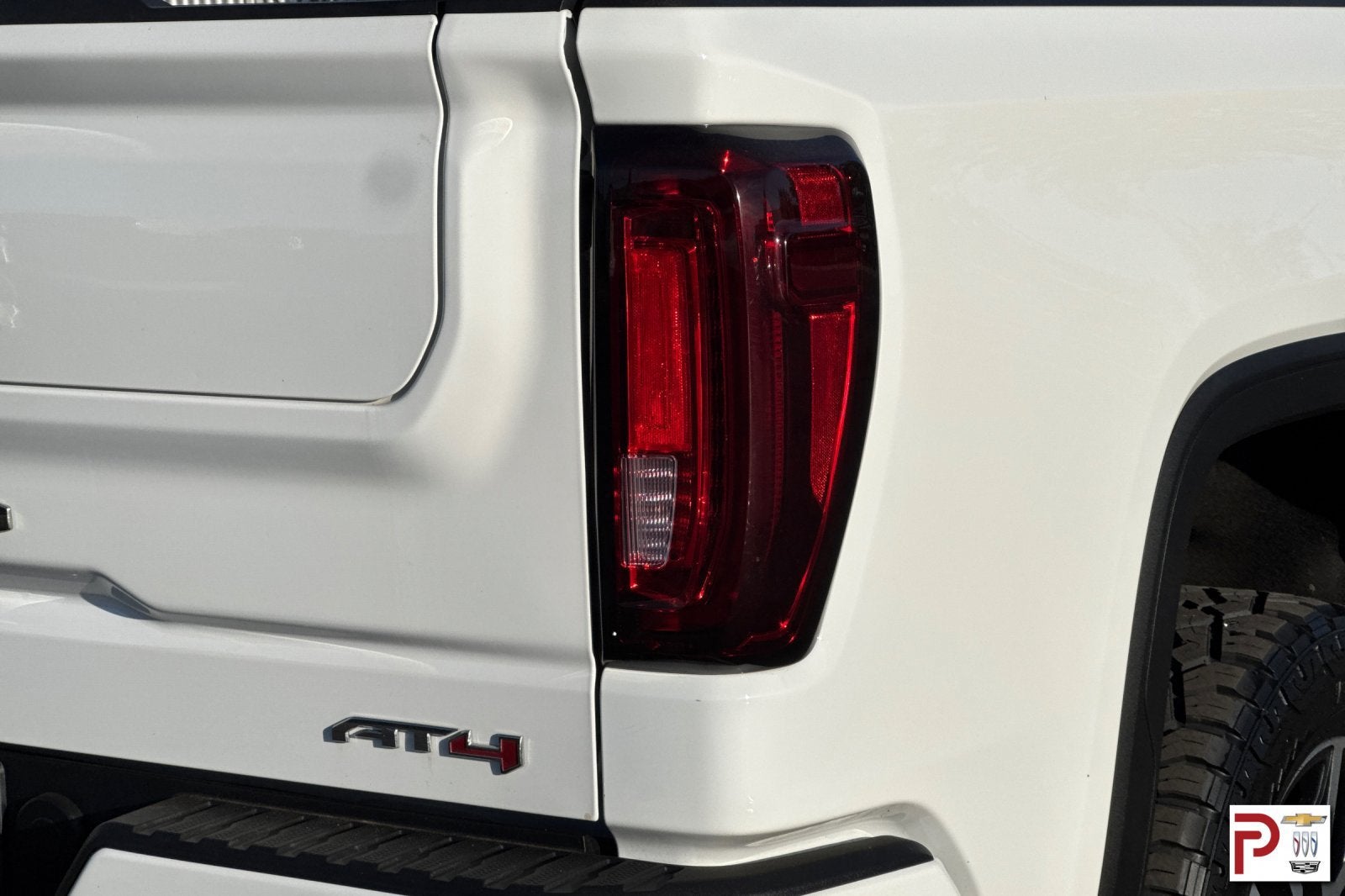 2023 GMC Sierra 1500 AT4