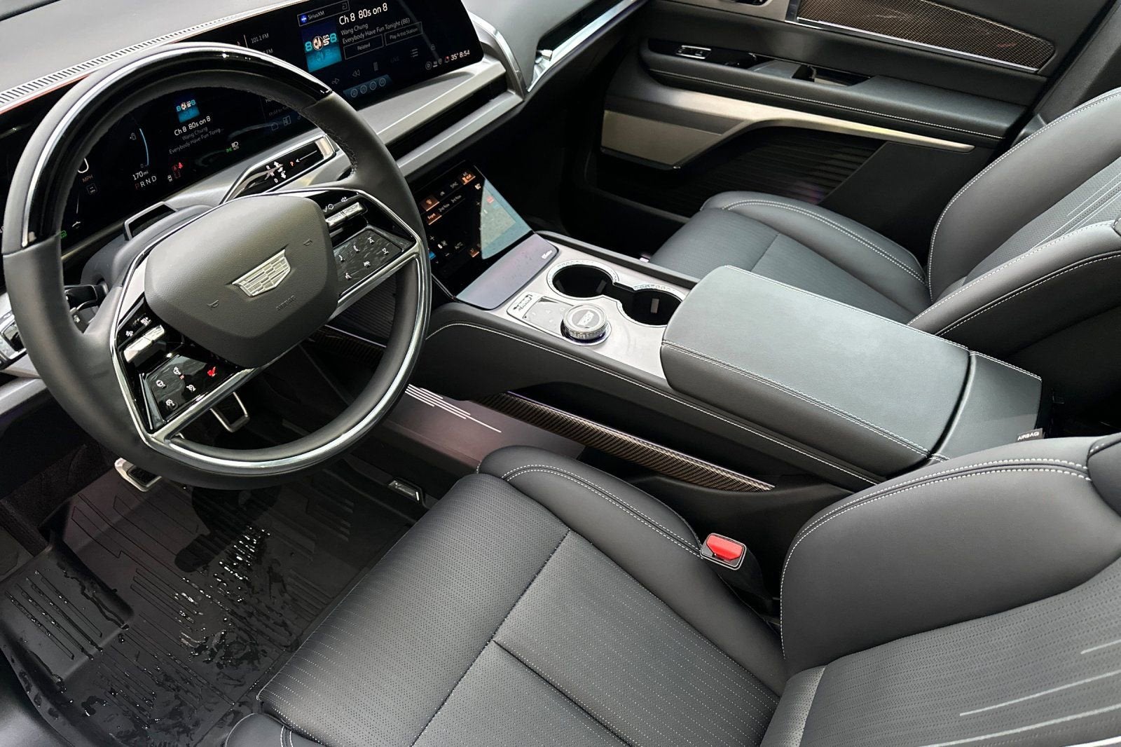 2026 Cadillac VISTIQ Sport