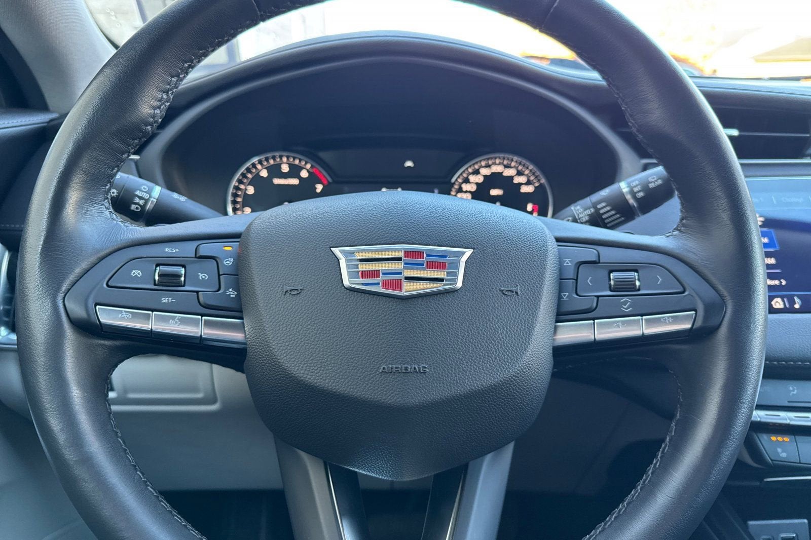 2022 Cadillac XT4 Premium Luxury