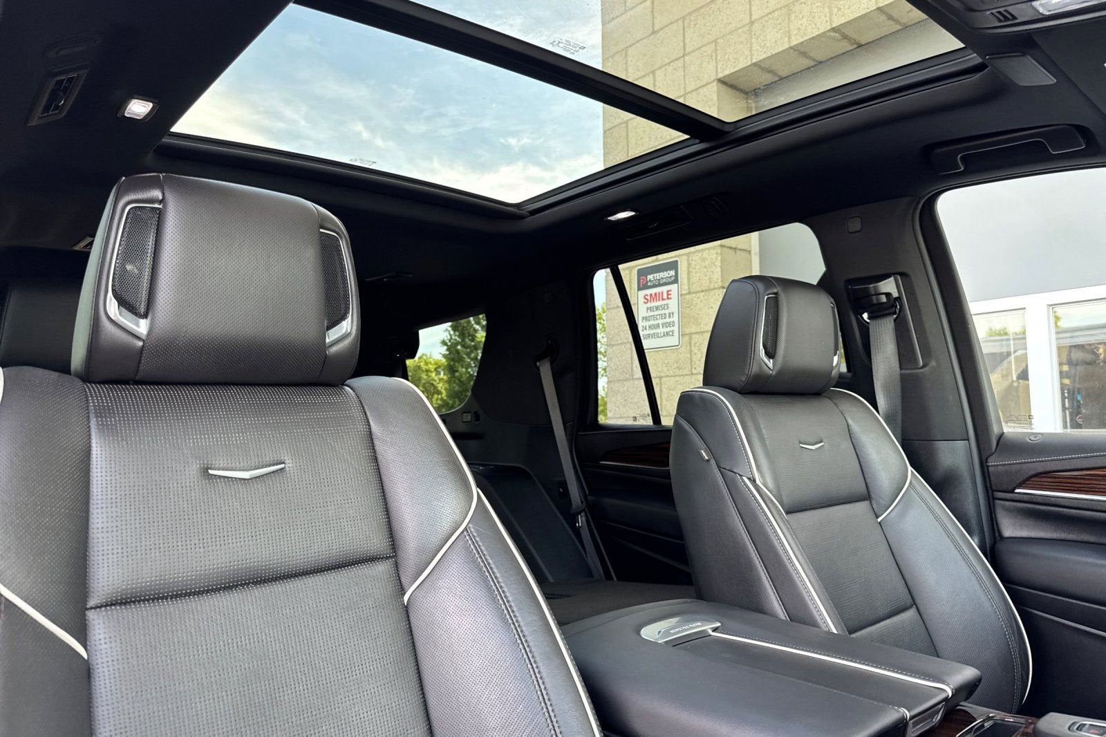 2023 Cadillac Escalade Premium Luxury