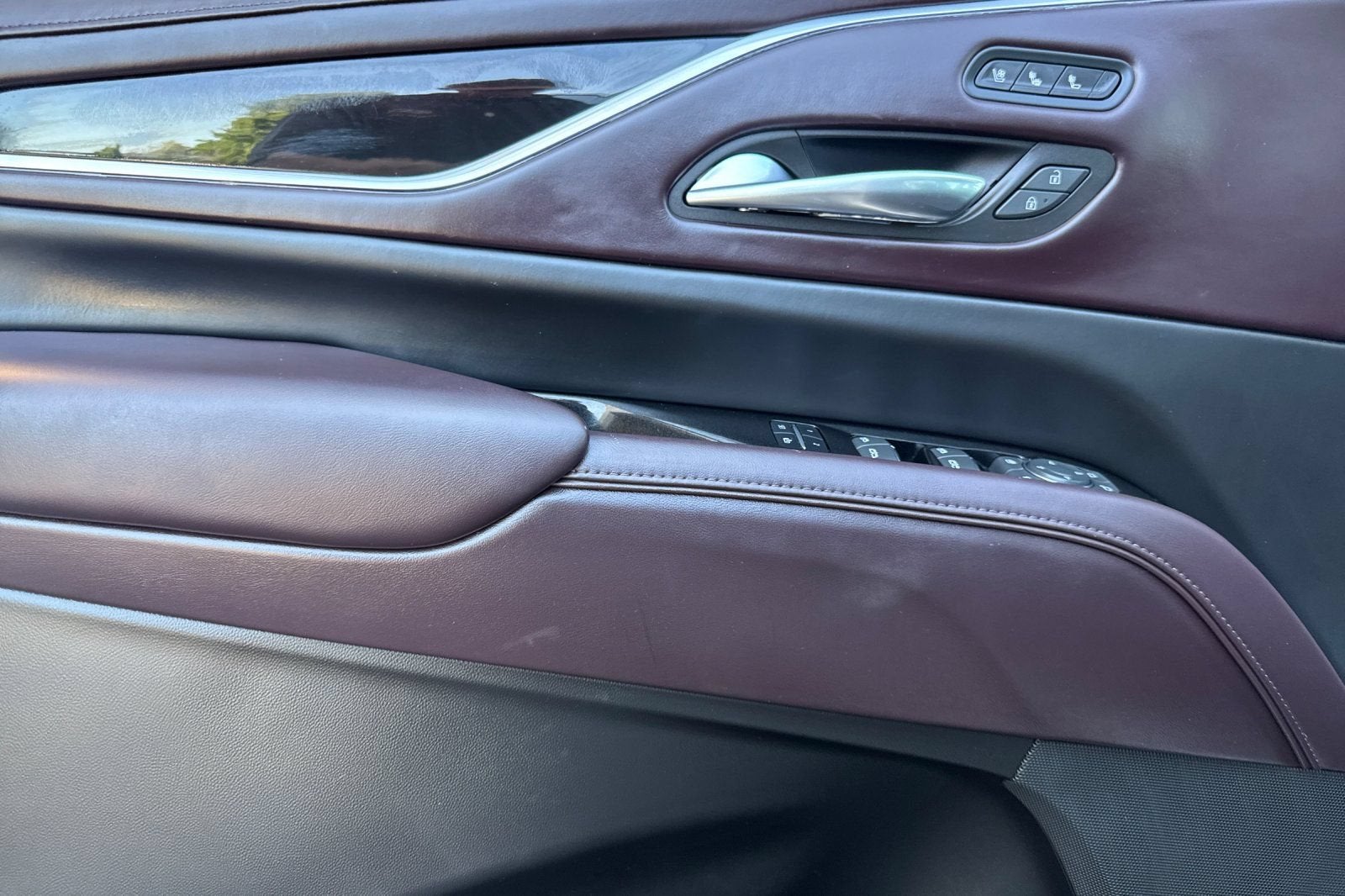 2022 Cadillac Escalade ESV Premium Luxury Platinum