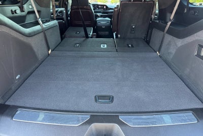 2022 Cadillac Escalade ESV Premium Luxury Platinum