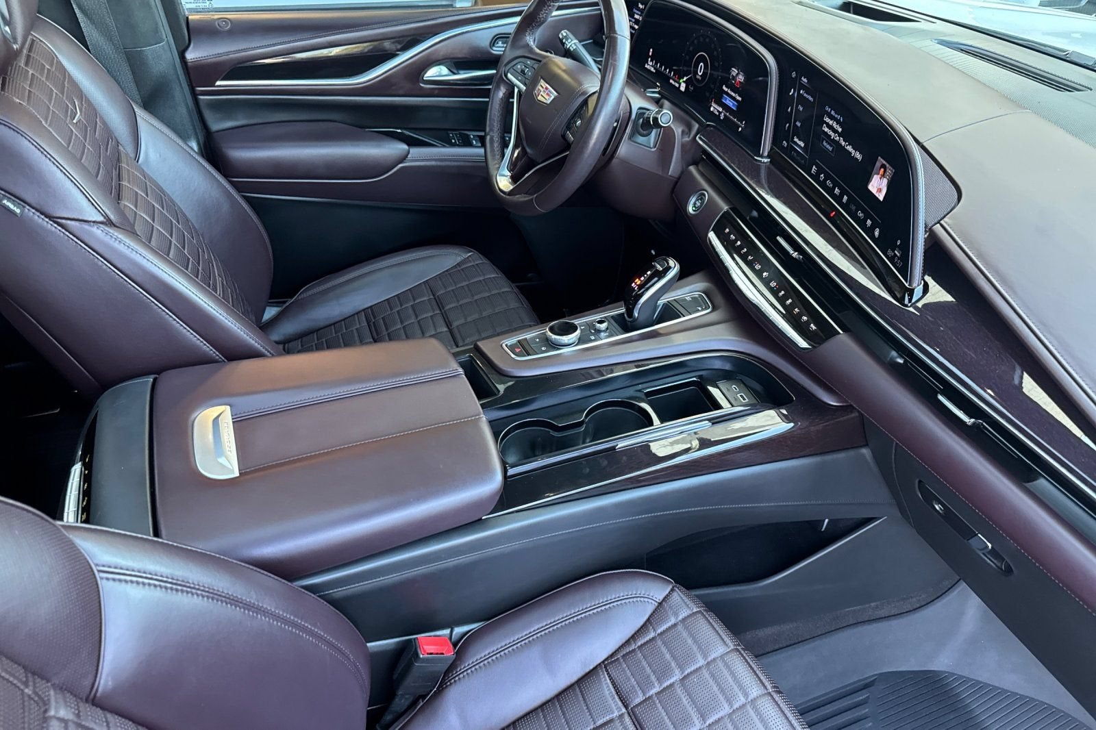 2022 Cadillac Escalade ESV Premium Luxury Platinum