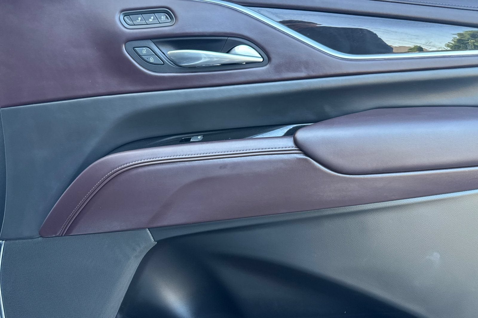 2022 Cadillac Escalade ESV Premium Luxury Platinum
