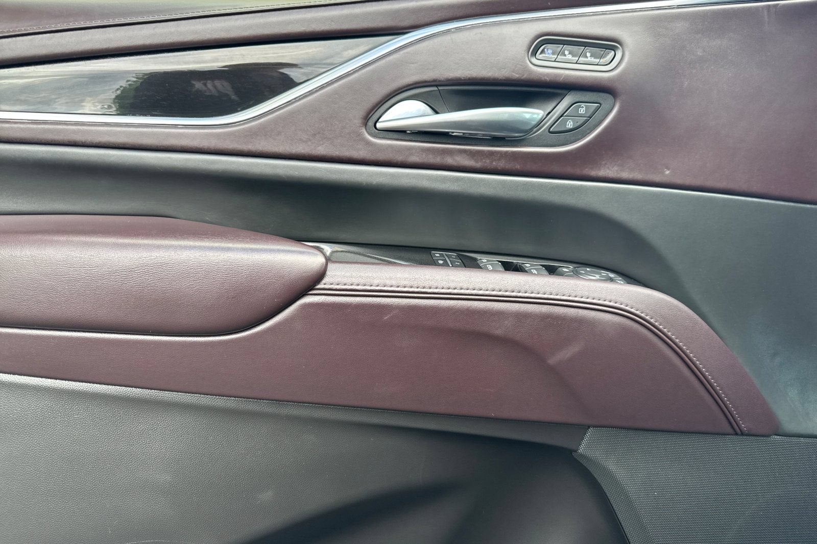 2022 Cadillac Escalade ESV Sport Platinum
