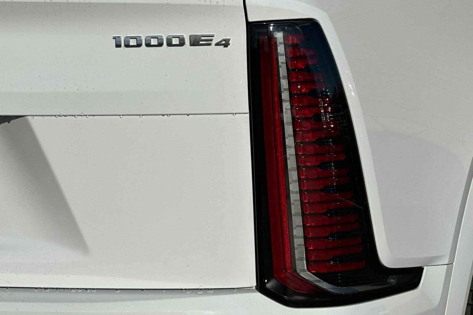 2025 Cadillac ESCALADE IQ Sport 2