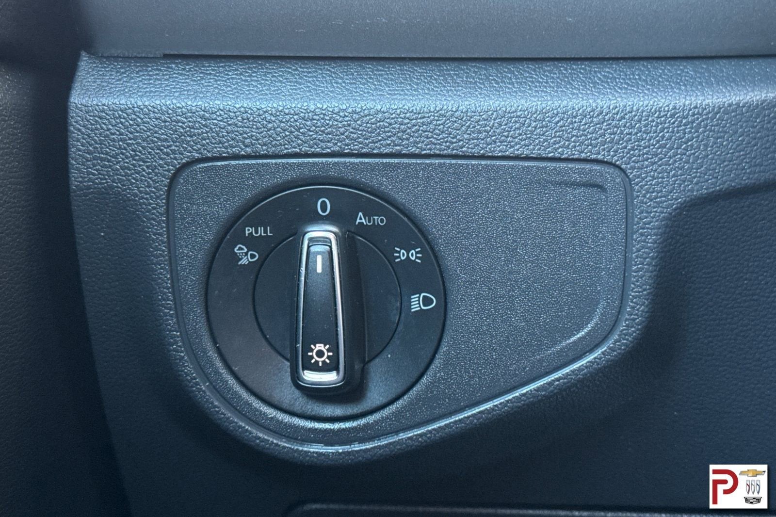 2020 Volkswagen Atlas Cross Sport 3.6L V6 SE w/Technology