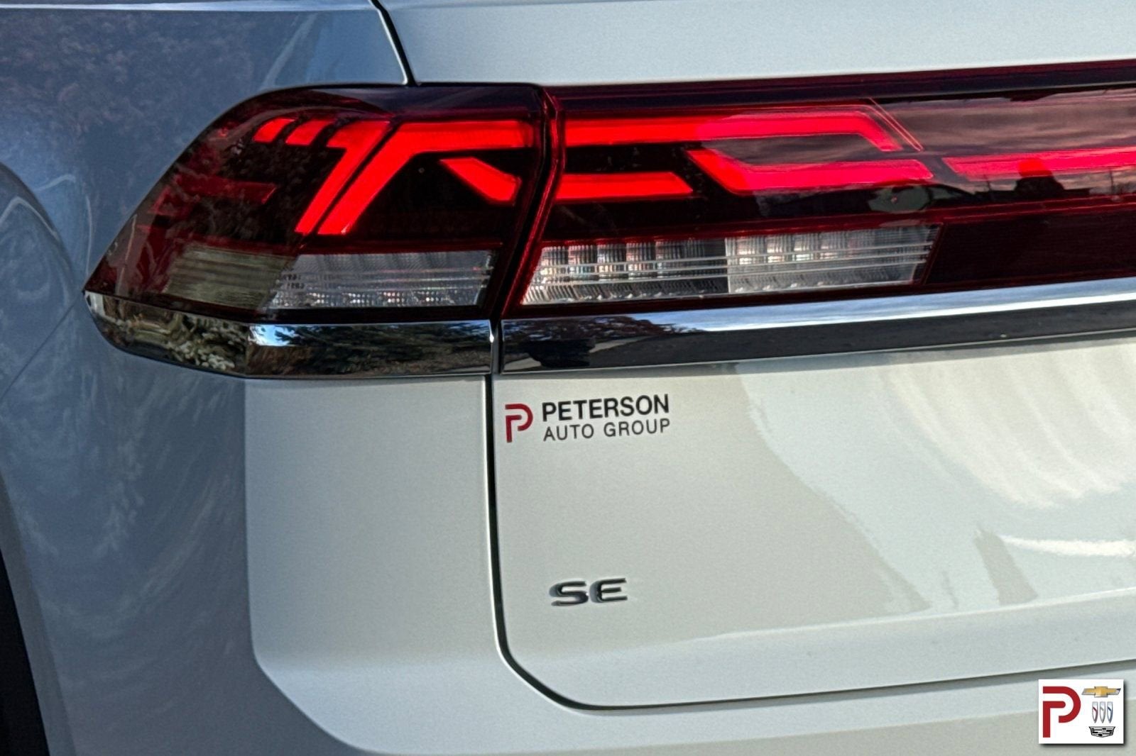 2025 Volkswagen Atlas Cross Sport 2.0T SE w/Technology