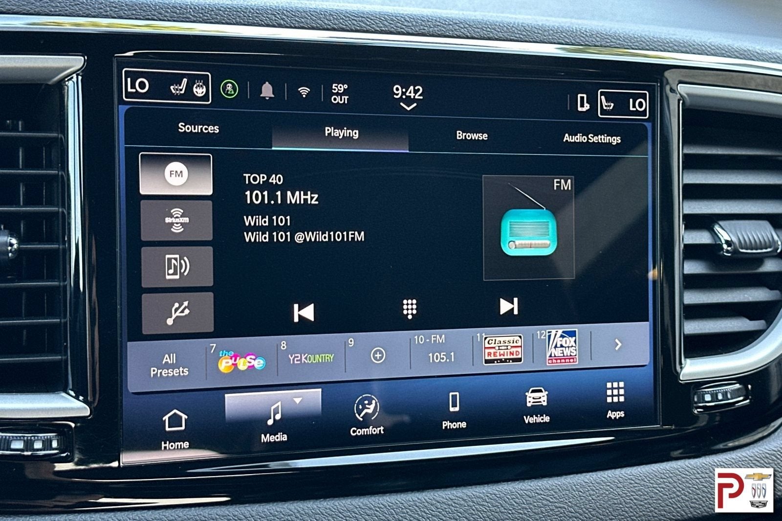 2025 Chrysler Pacifica Select