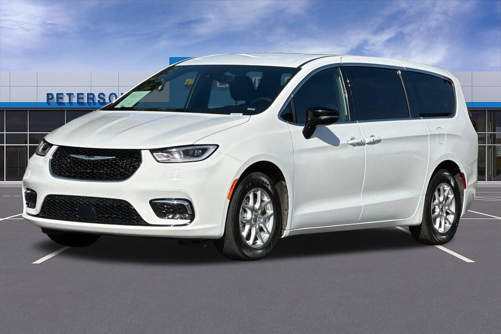 2025 Chrysler Pacifica Select