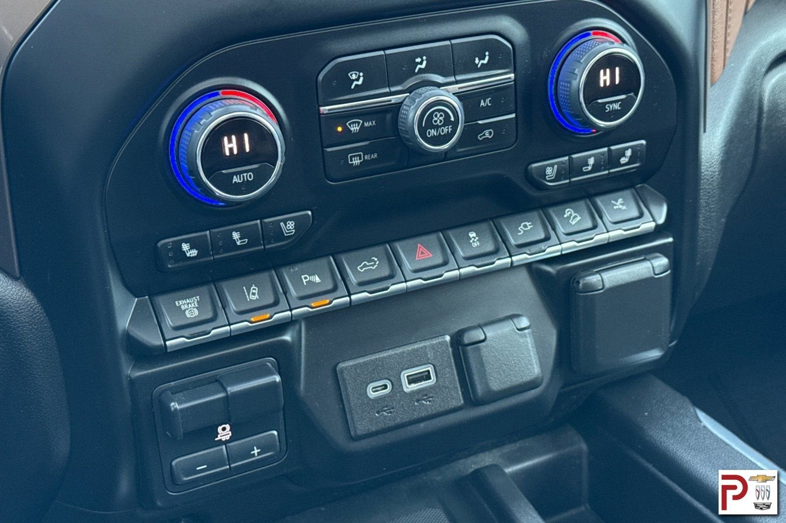 2022 Chevrolet Silverado 3500 HD High Country