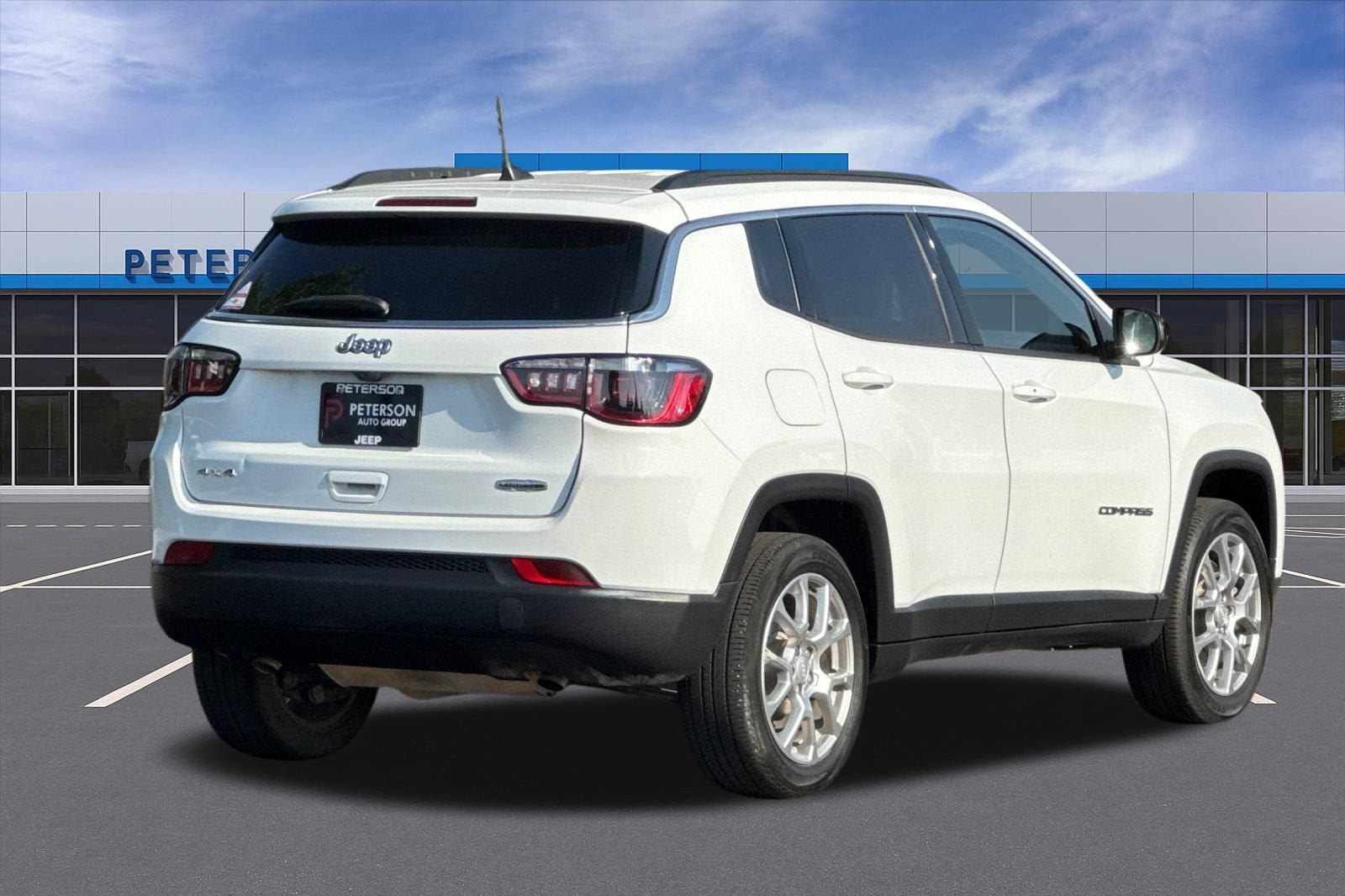 2024 Jeep Compass Latitude Lux FWD