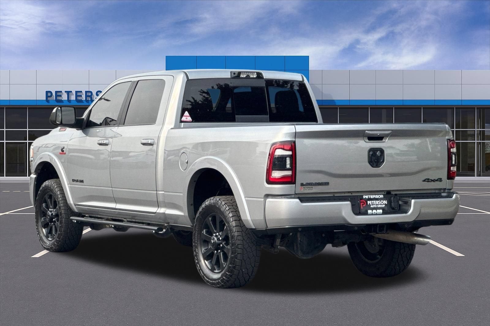 2022 RAM 3500 Laramie Crew Cab 4x4 6'4" Box