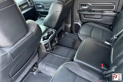 2024 RAM 3500 Laramie Crew Cab 4x4 8' Box