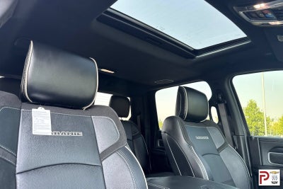2024 RAM 3500 Laramie Crew Cab 4x4 8' Box