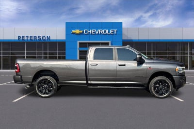 2024 RAM 3500 Laramie Crew Cab 4x4 8' Box
