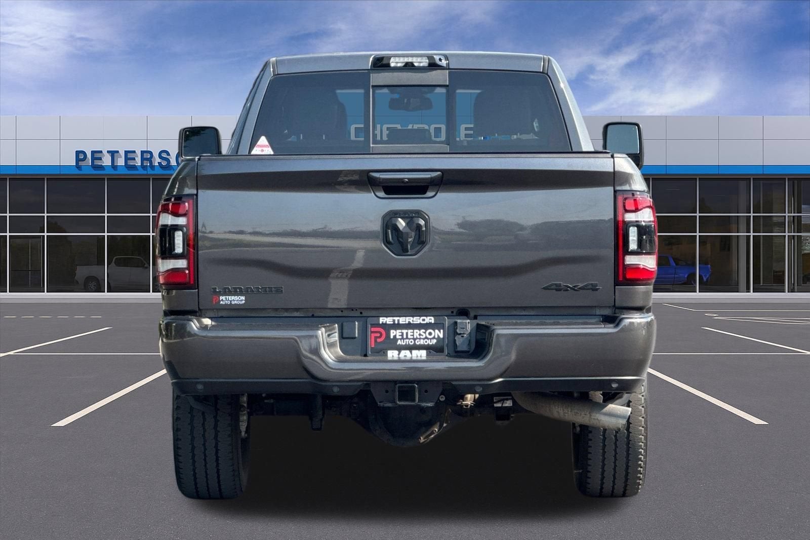 2024 RAM 3500 Laramie Crew Cab 4x4 8' Box